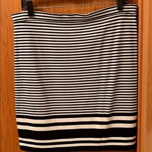 Knit striped skirt
